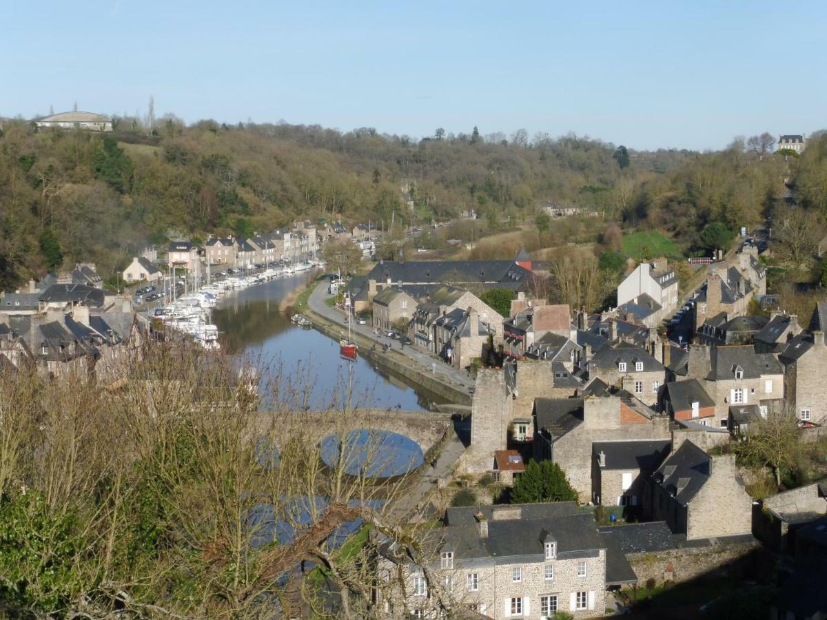 Le Pressoir Apartment Dinan Bagian luar foto